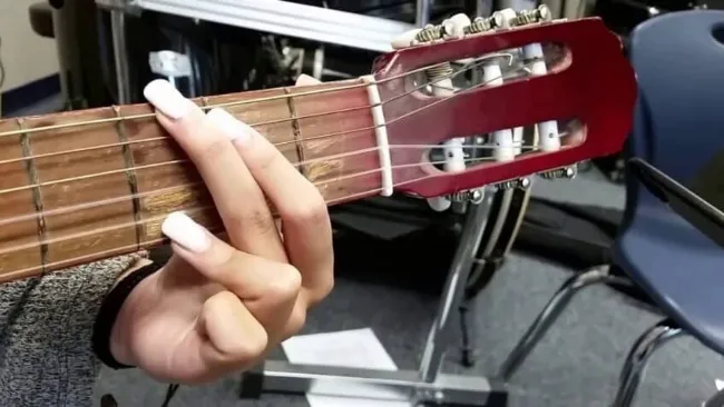 How to Play Guitar with Long Nails (Tips Every Stylish Guitarist Should Know)