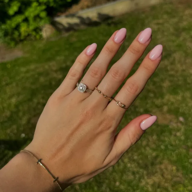 Soft pink oval nails for engagement